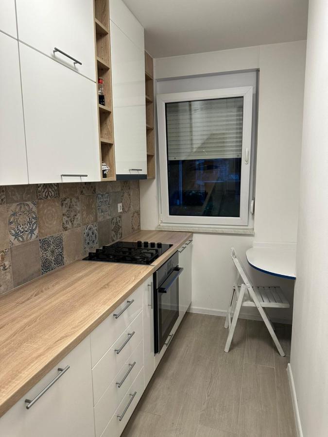 Novoureden Stan U Vitezu Daire Dış mekan fotoğraf